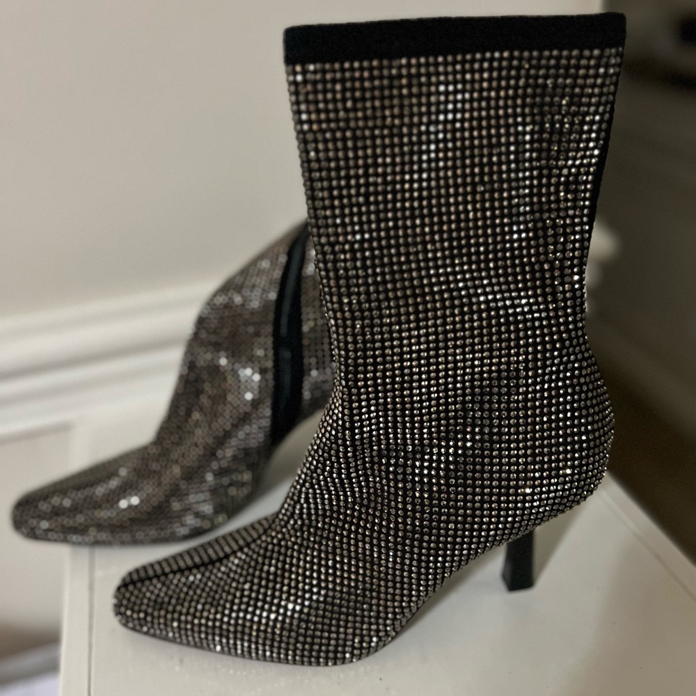 ✨ Steve Madden Rhinestone Statement Boot